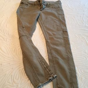 Abercrombie & Fitch Jeans - A&F ankle pants Abercrombie & Fitch Jeans - A&F ankle pants